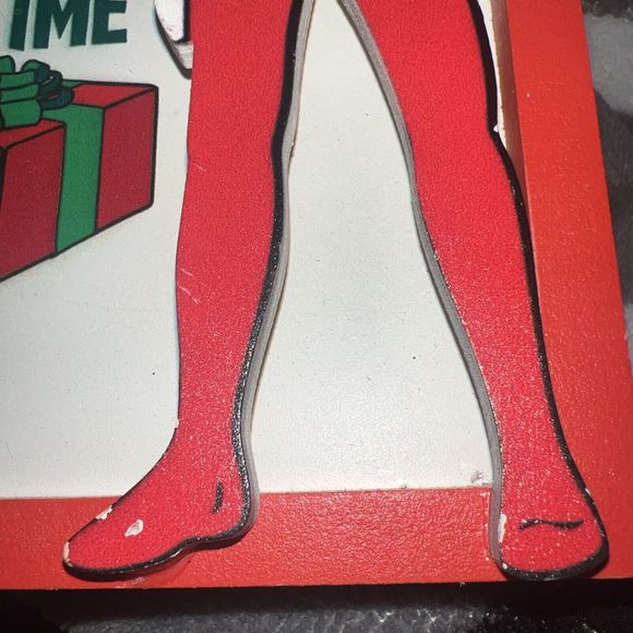 New original Elf on the Shelf Christmas tabletop/ picture Boy "Gift Giving time" - Picture 3 of 8